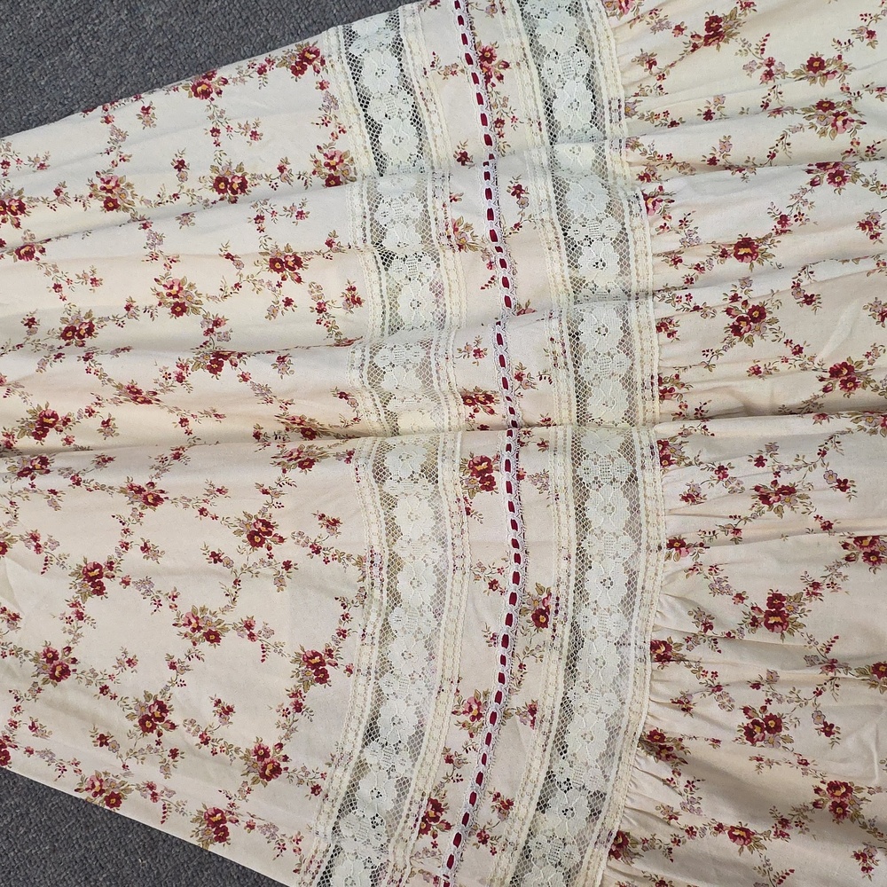 Lacemade Floral Lace Trim Maxi Dress - Picture 2 of 8